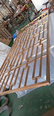 قیمت خوب 201 304 طلایی رنگ آینه جداکننده اتاق استیل ضد زنگ اندازه قابل تنظیم آنلاین