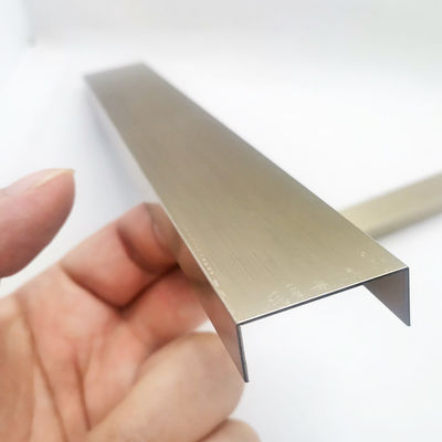 304 فولاد ضد زنگ U Profile Tile Trim با ضخامت 0.65mm و پوشش رنگ PVD