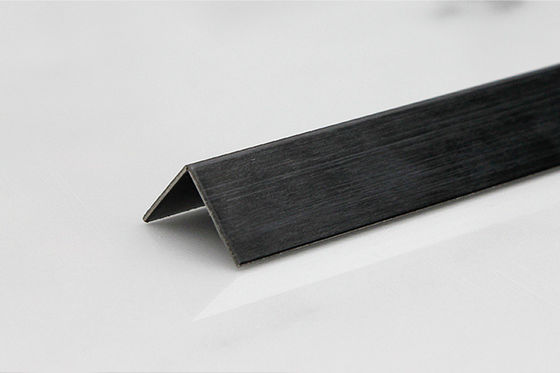 کاشی فولاد ضد زنگ سیاه برش شده شکل V DIN استاندارد 2438MM طول